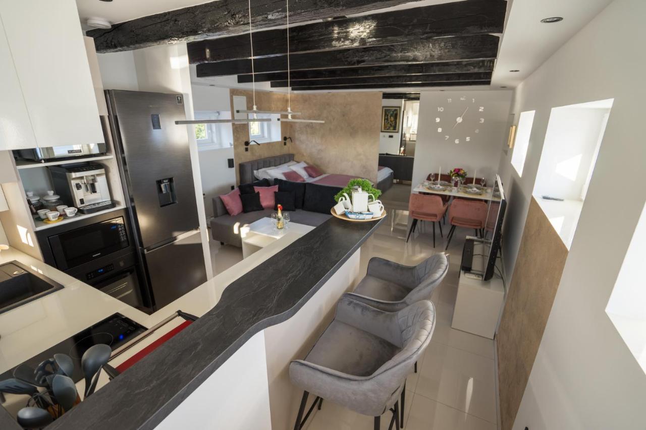 Studio Apartman Lenox Rijeka Exterior foto