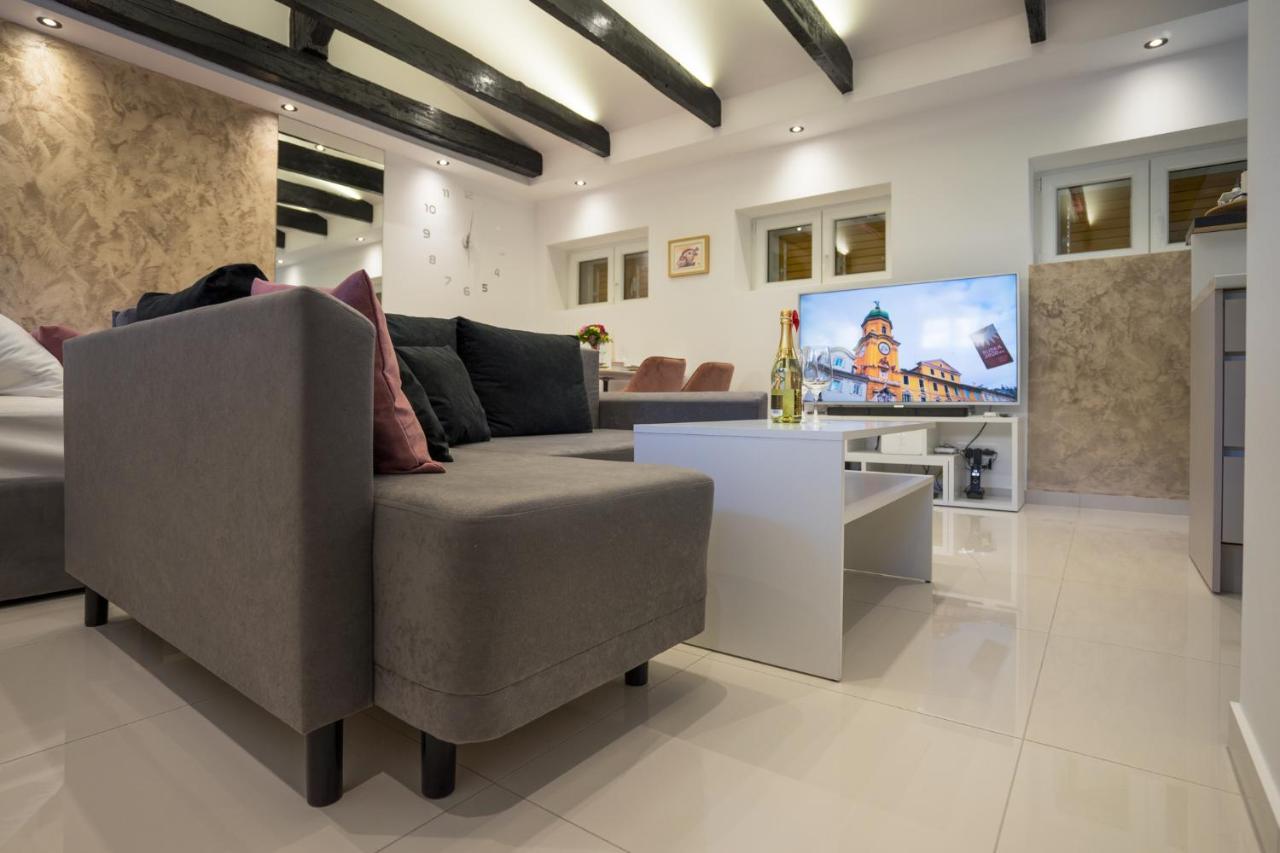 Studio Apartman Lenox Rijeka Exterior foto